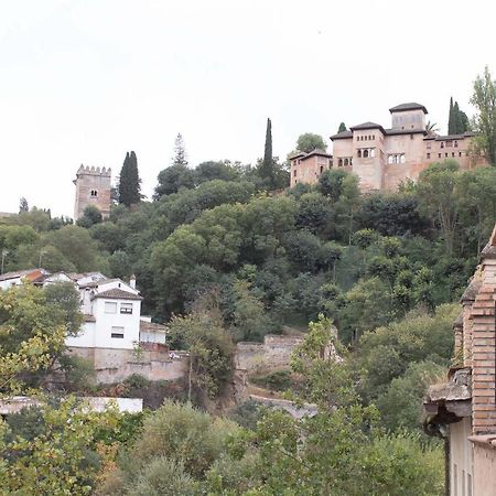 Piso Para Cuatro A Los Pies De La Alhambra Granada Exterior foto
