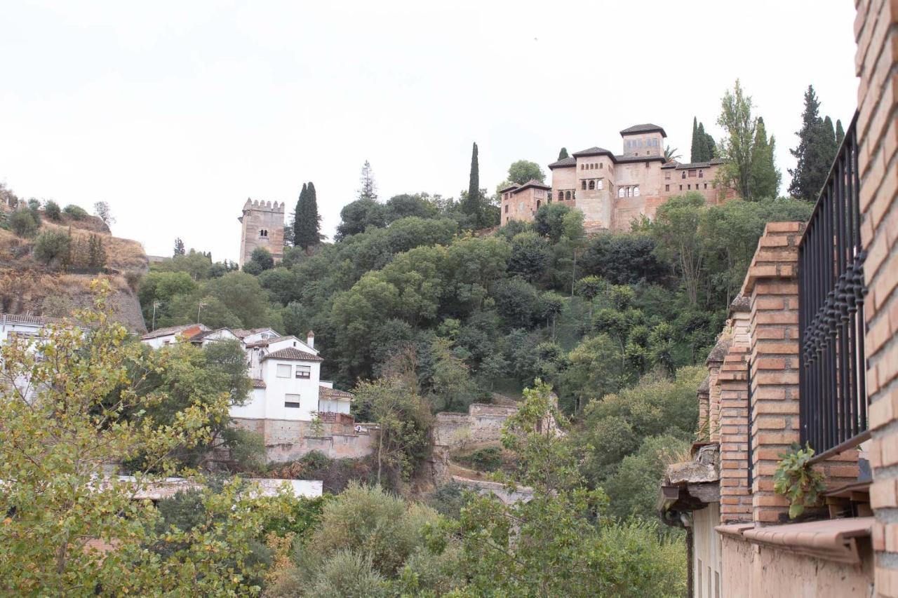 Piso Para Cuatro A Los Pies De La Alhambra Granada Exterior foto